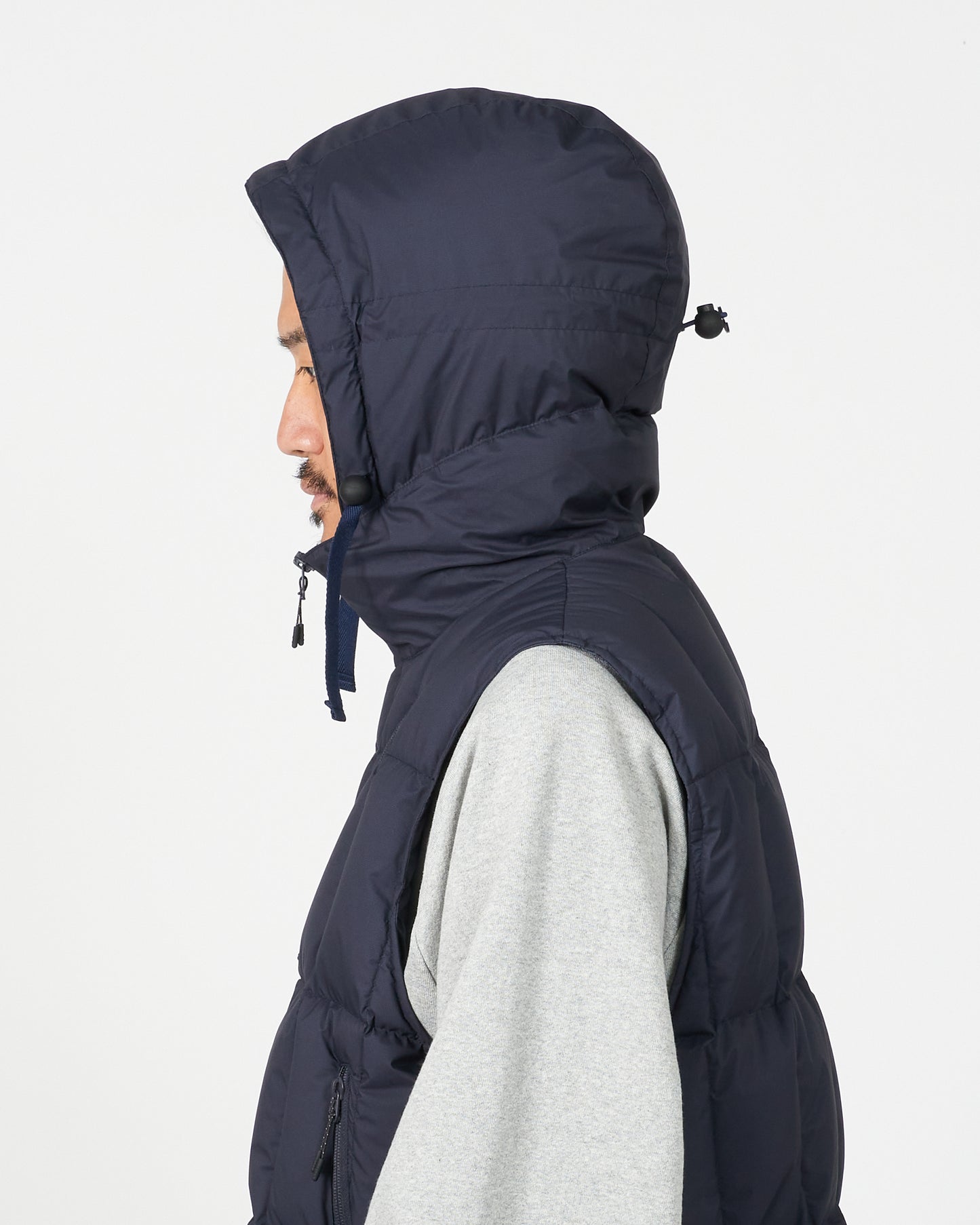 JUGEM SHORT HOODY DOWN VEST