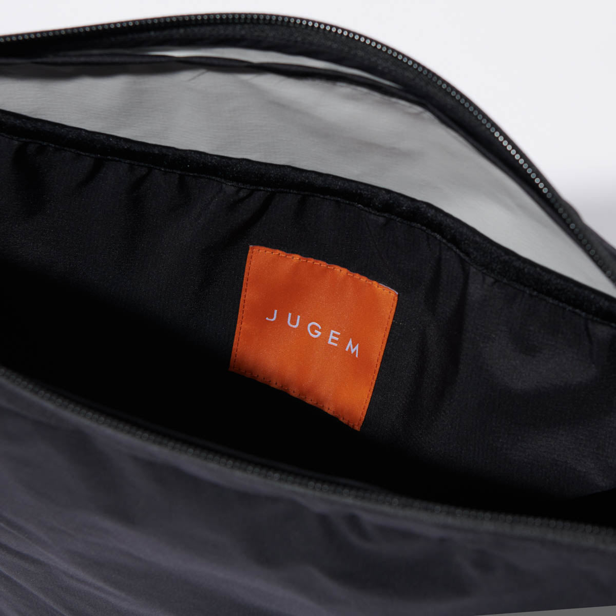 JUGEM UTILITY TECH SHOULDER
