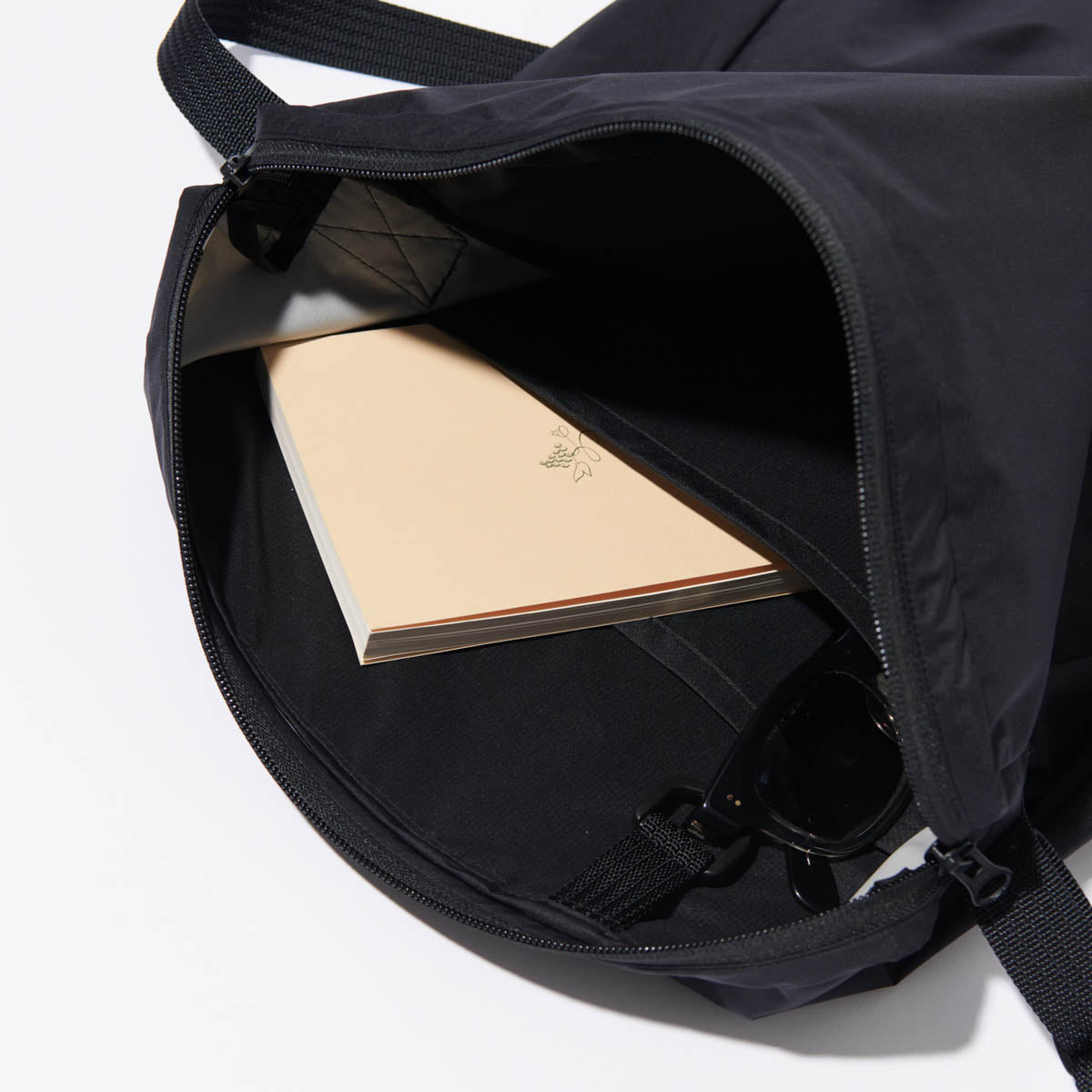 JUGEM UTILITY TECH SHOULDER