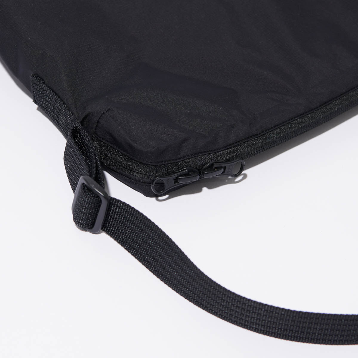 JUGEM UTILITY TECH SHOULDER