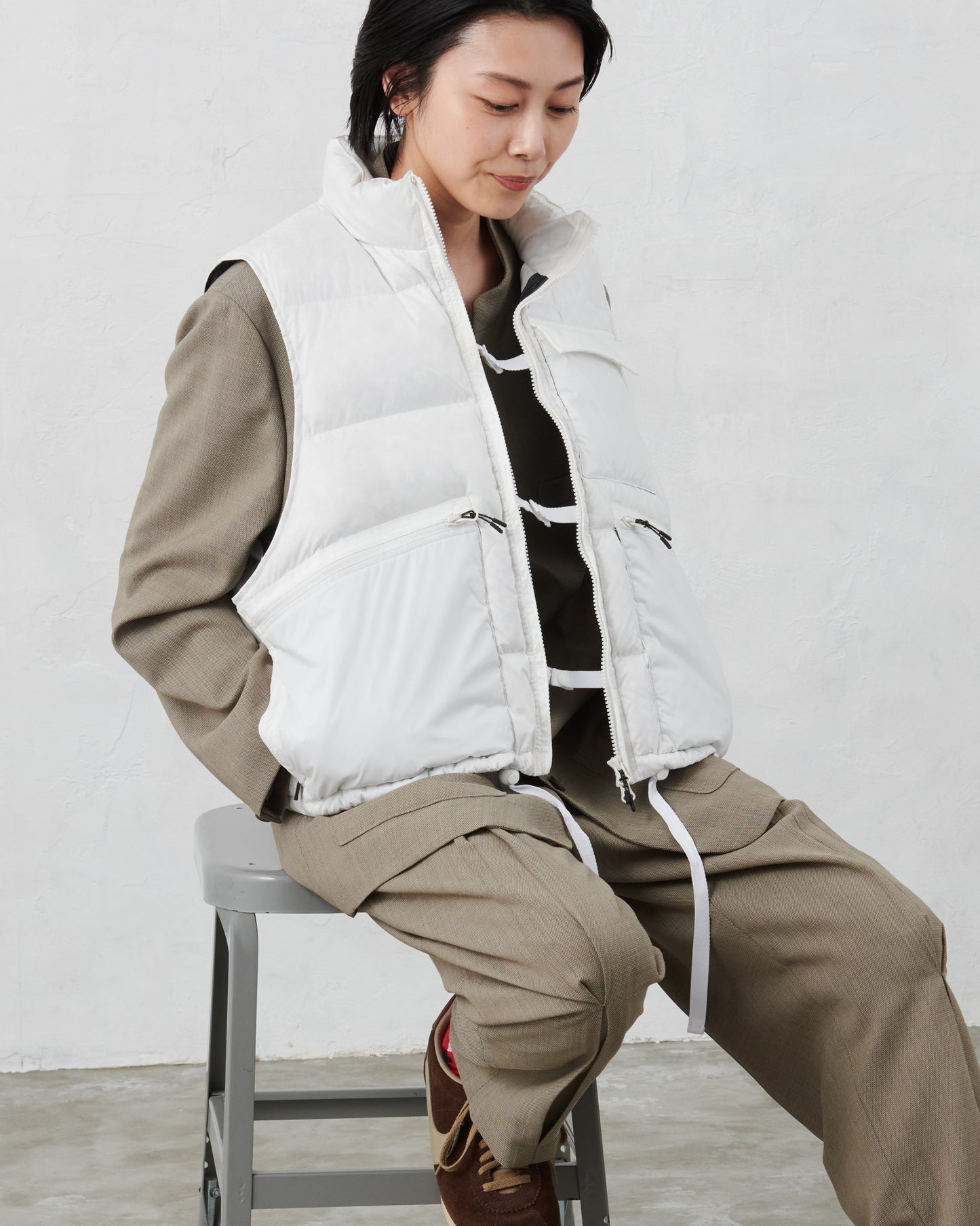 JUGEM SHORT DOWN VEST