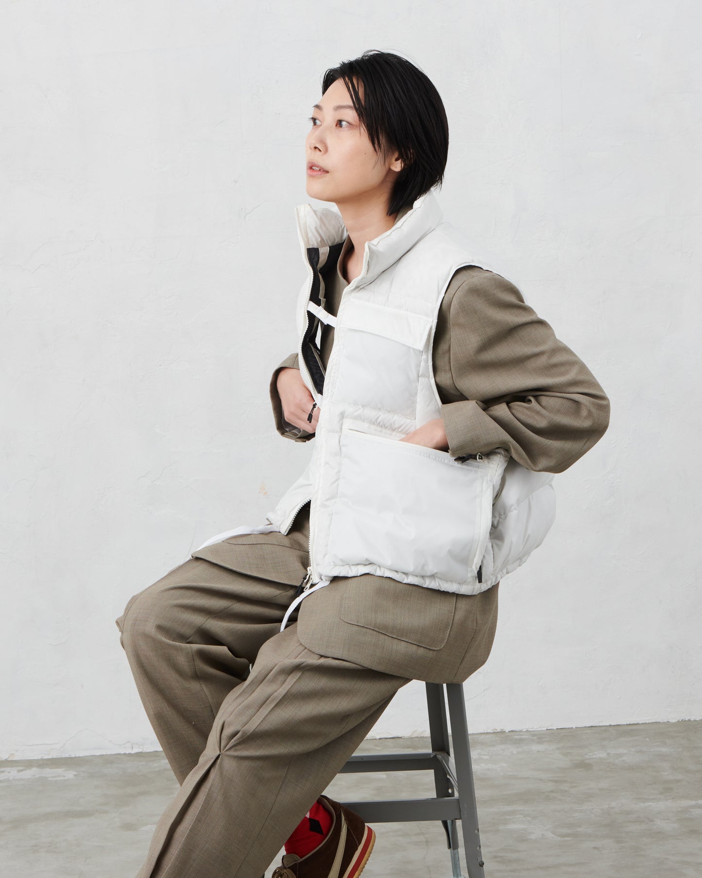 JUGEM SHORT DOWN VEST