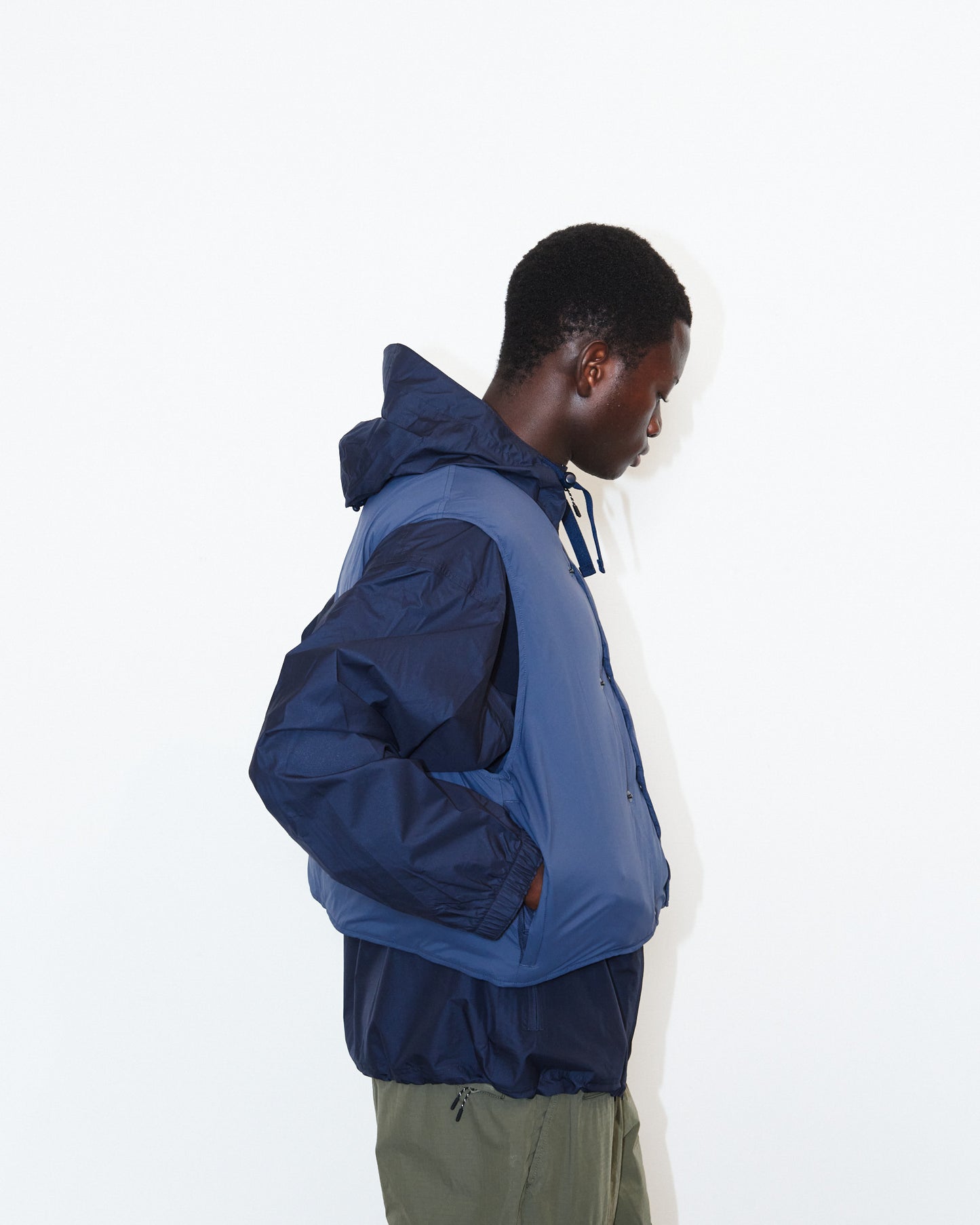 SHORT CARD DOWN VEST